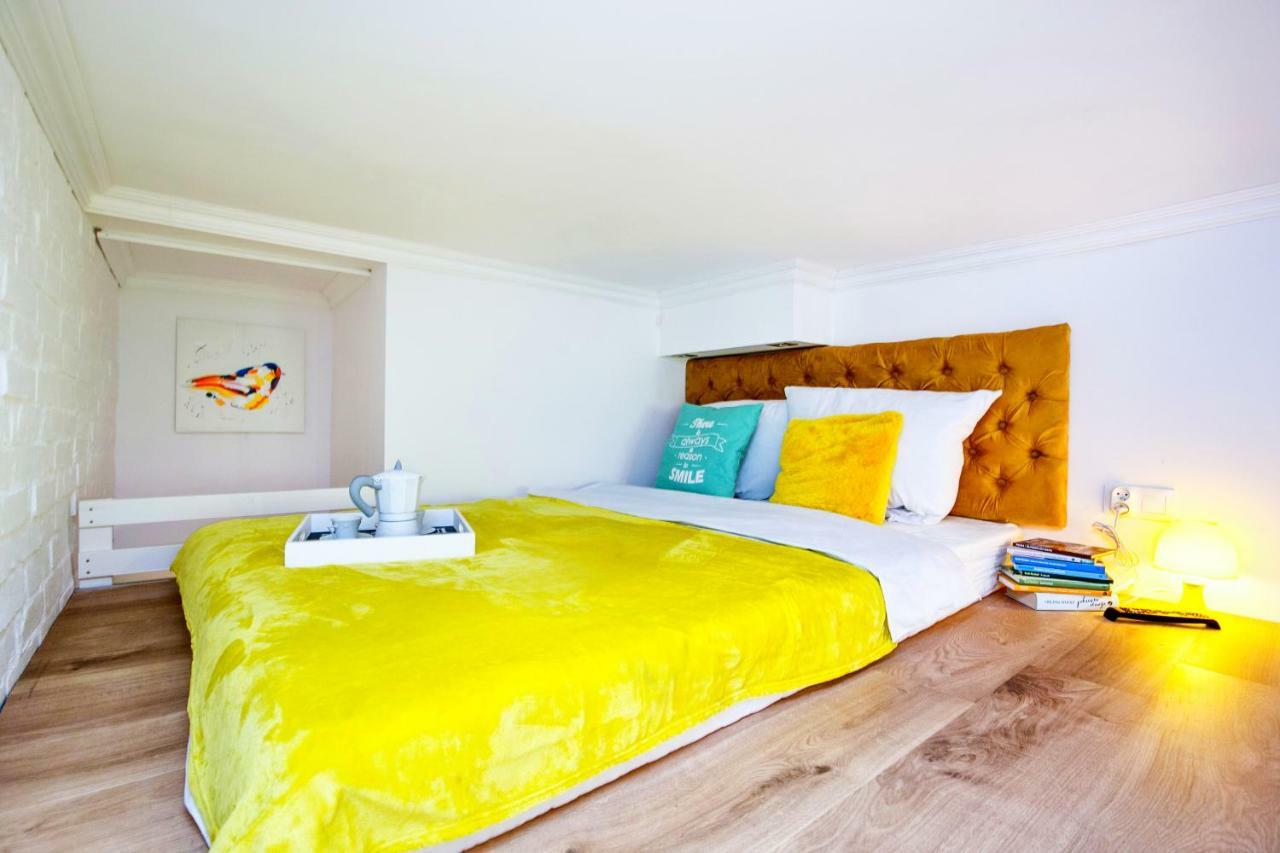 Berg Yellow Apartment Gdansk